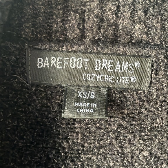 Barefoot Dreams XS/S Black/Beige Sweater - Picture 2 of 7